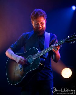 Passenger Performs at Brooklyn Steel