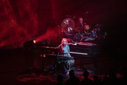 Tori Amos With Ash Sloan Bathed In Stage Light / photo by Kyra Kverno 